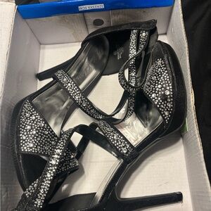 TOP Moda Black and Silver Studded Heels
